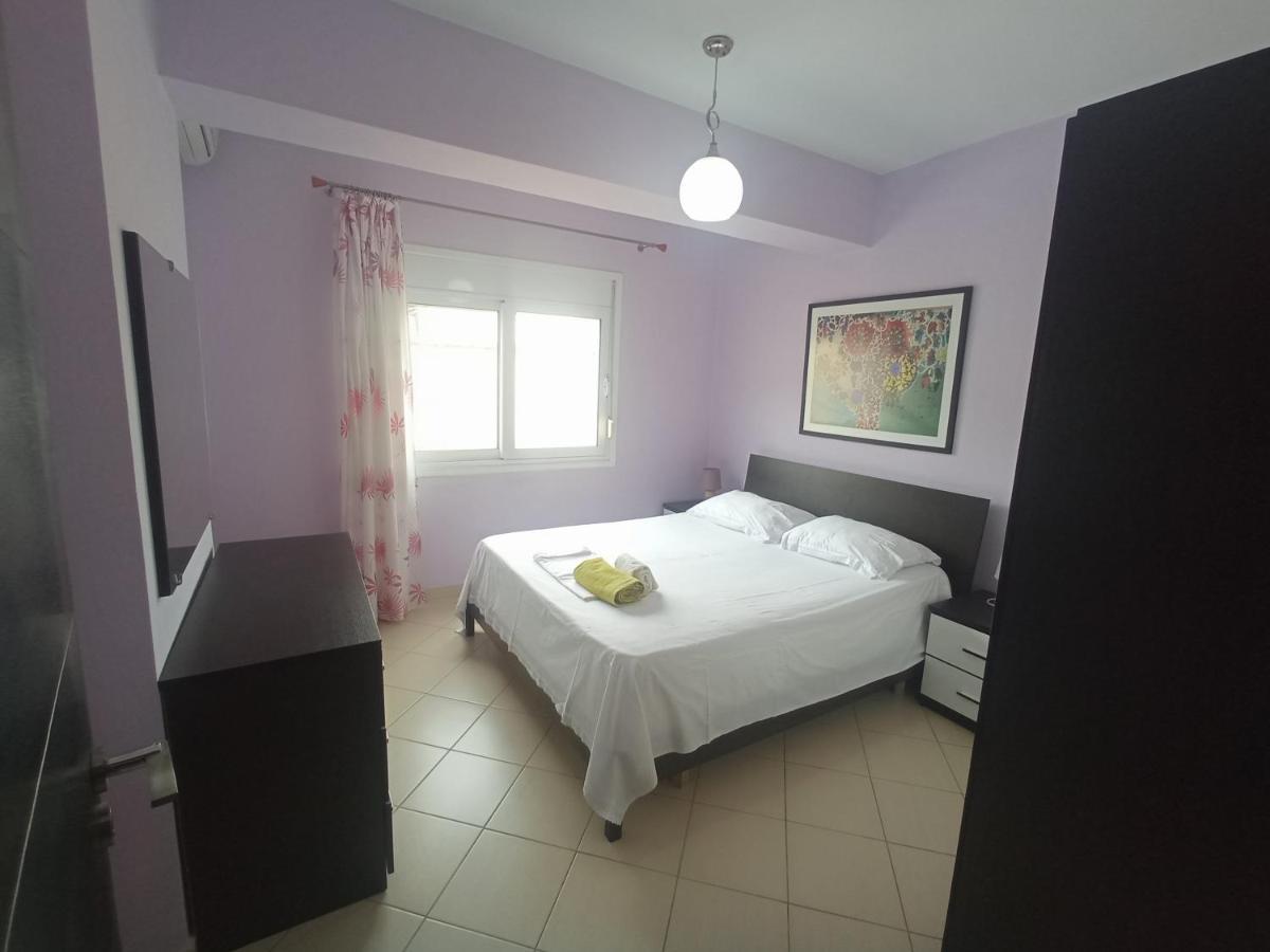 Sunny Apartment Саранда Экстерьер фото